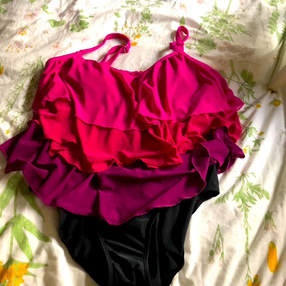 Pink/purple ruffle one piece swimsuit